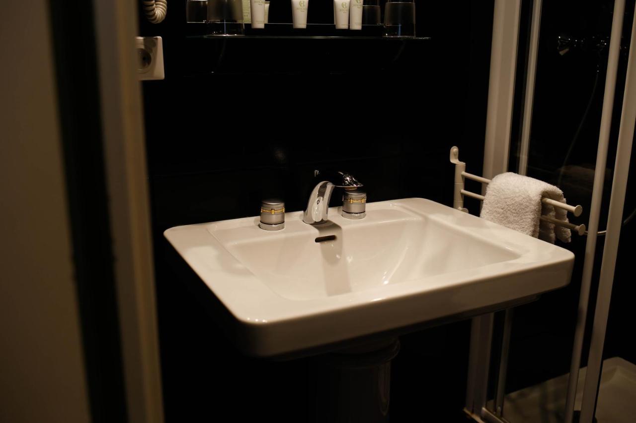 Hotel Cecyl Reims Centre Luaran gambar